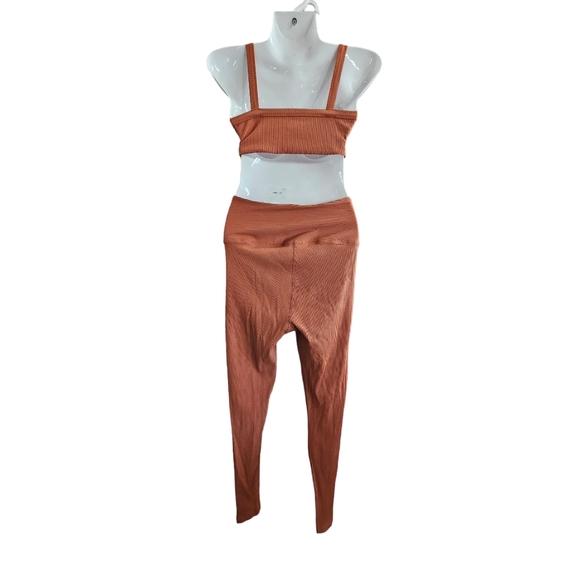 Year of Ours Ribbed Football Leggings With Matching Ribbed Bralette 2.0 NWT - Picture 4 of 11